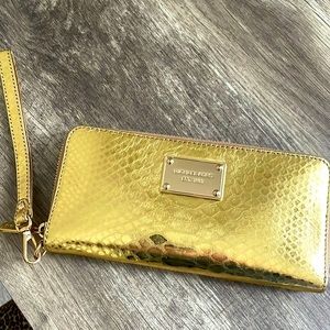 MICHAEL Michael Kors Gold Wallet